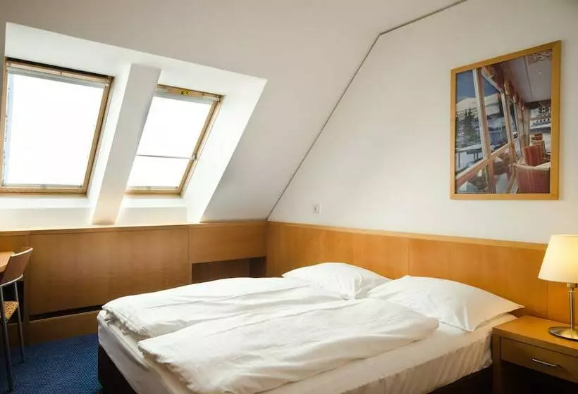 اتاق استاندارد, Strudlhof Vienna