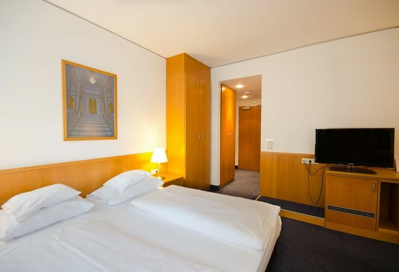 标准间, Strudlhof Vienna