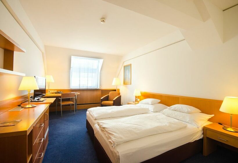 高级大房间, Strudlhof Vienna