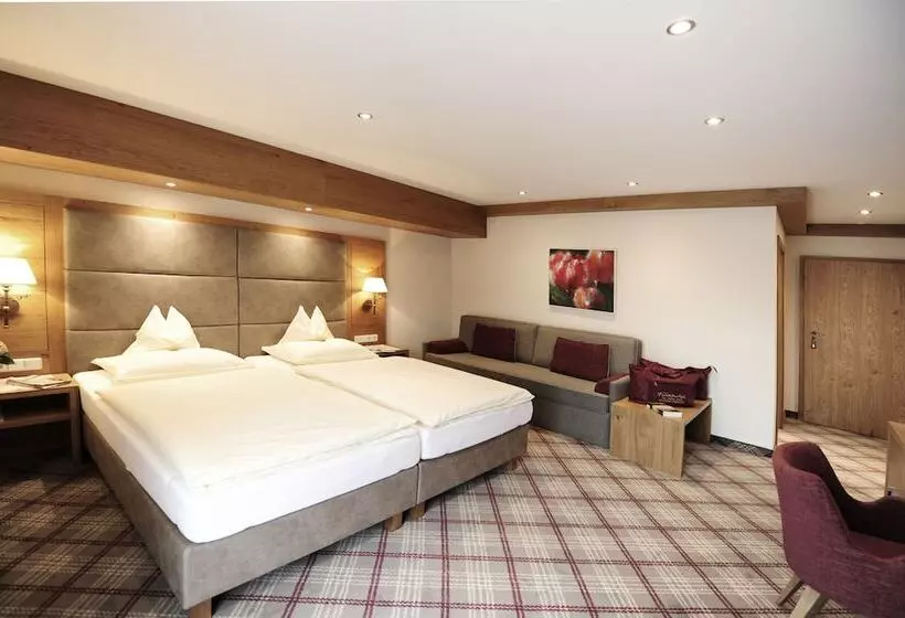 اتاق استاندارد با چشم‌انداز کوهستان, Parkhotel Seefeld