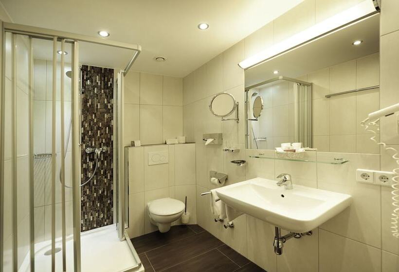 Номер Стандарт, Parkhotel Seefeld