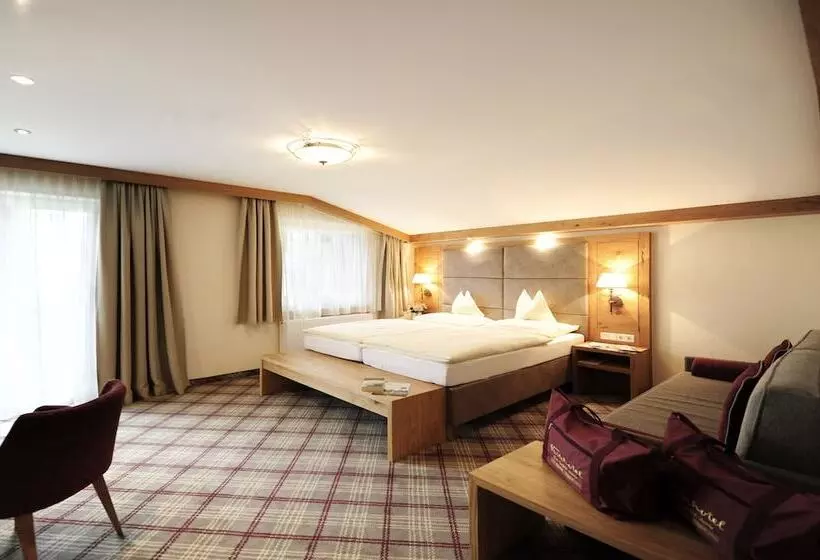 اتاق استاندارد با چشم‌انداز کوهستان, Parkhotel Seefeld