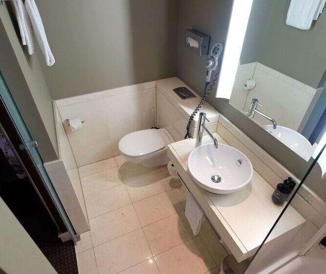 标准单人间, Max Brown Hotel 5th District, Part Of Sircle Collection   Formerly Pentahotel Vienna