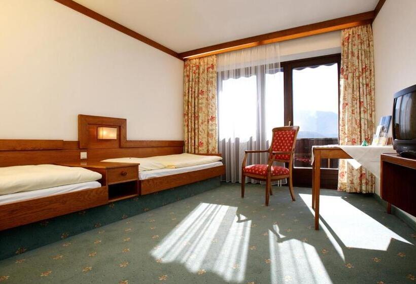 غرفة قياسية فردية, Post Karlon