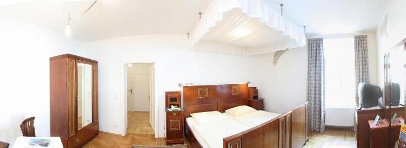 جناح مزود بجاكوزى, Post Karlon