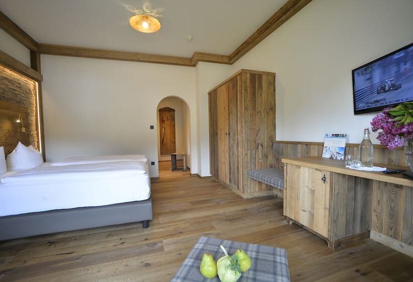 디럭스 룸, Post Seefeld Hotel & Spa