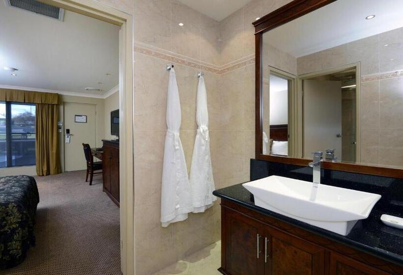 패밀리 룸, Rydges Armidale