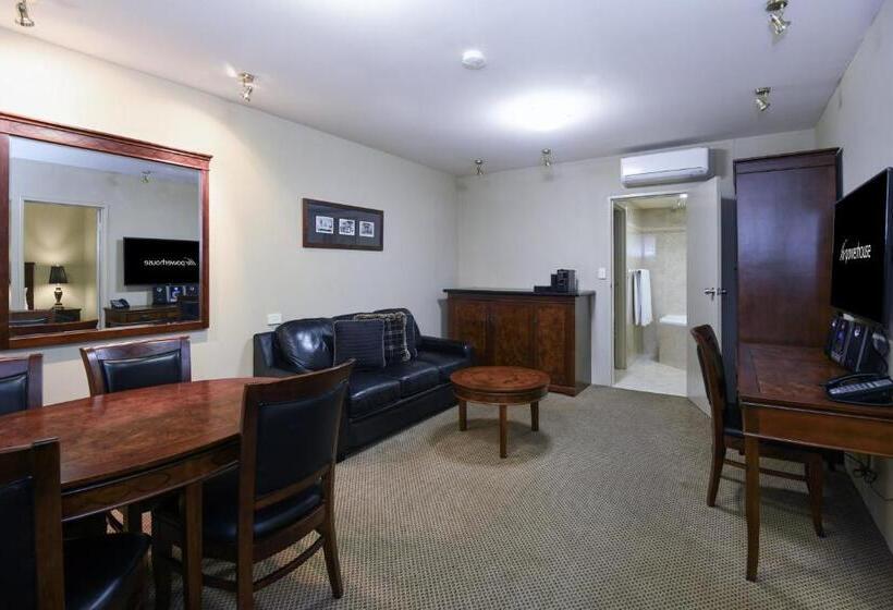 이그제큐티브 스위트 킹침대, Rydges Armidale