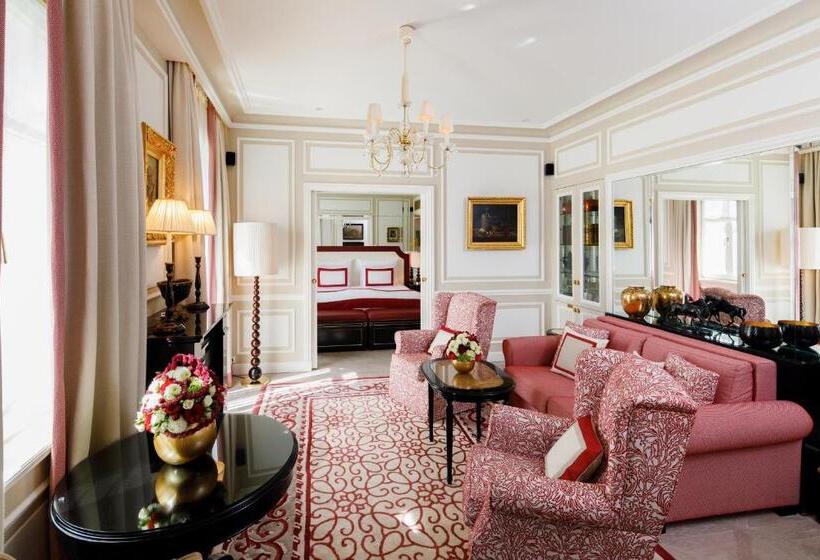 سوئیت با چشم‌انداز رودخانه, Sacher Salzburg