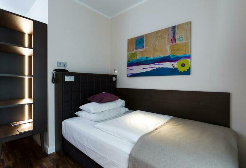 Номер Стандарт Индивидуальный, Sandwirth