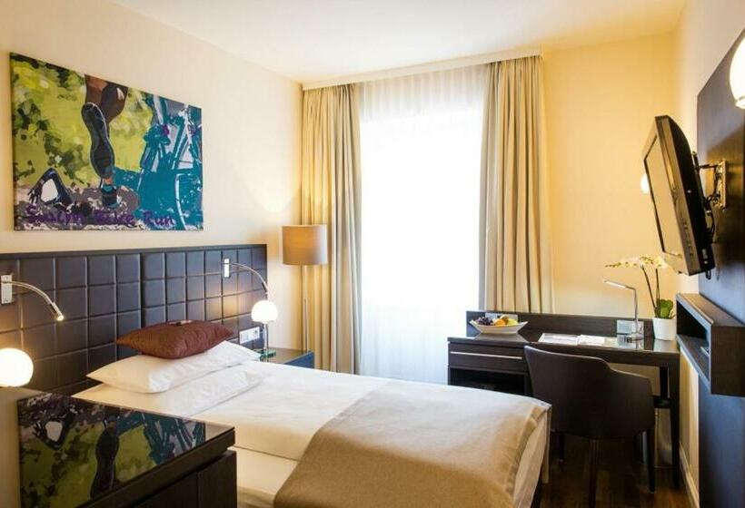 Номер Стандарт, Sandwirth