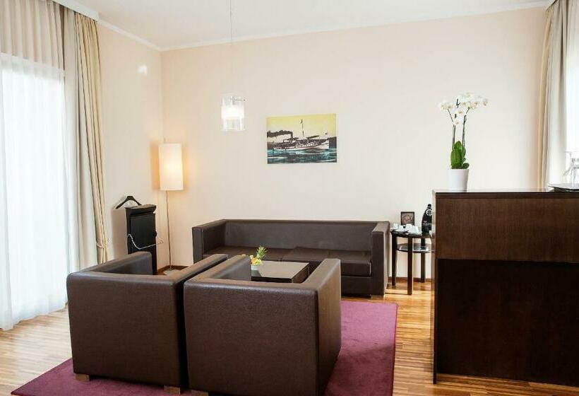 Люкс с Балконом, Sandwirth