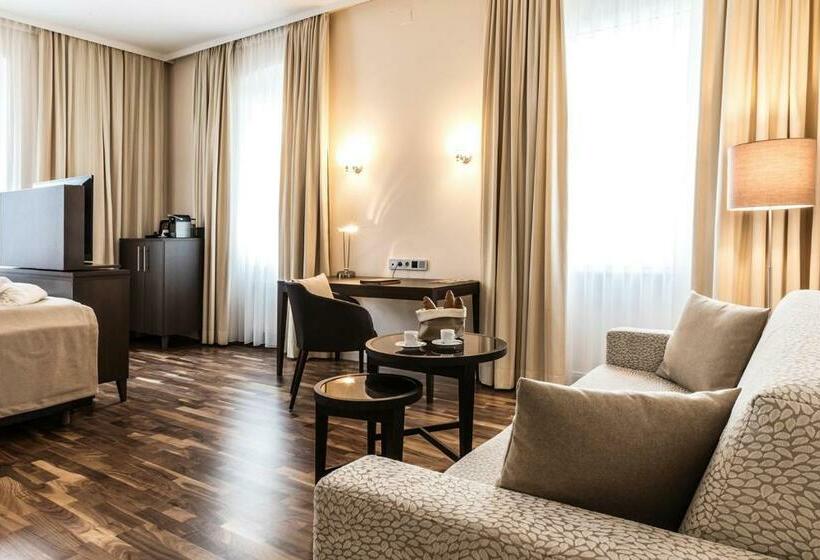 Полулюкс, Sandwirth