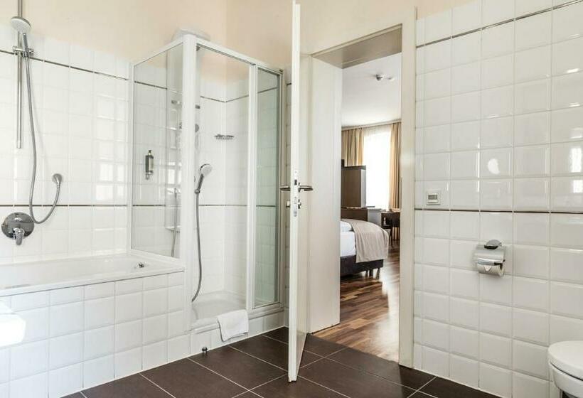 Полулюкс, Sandwirth