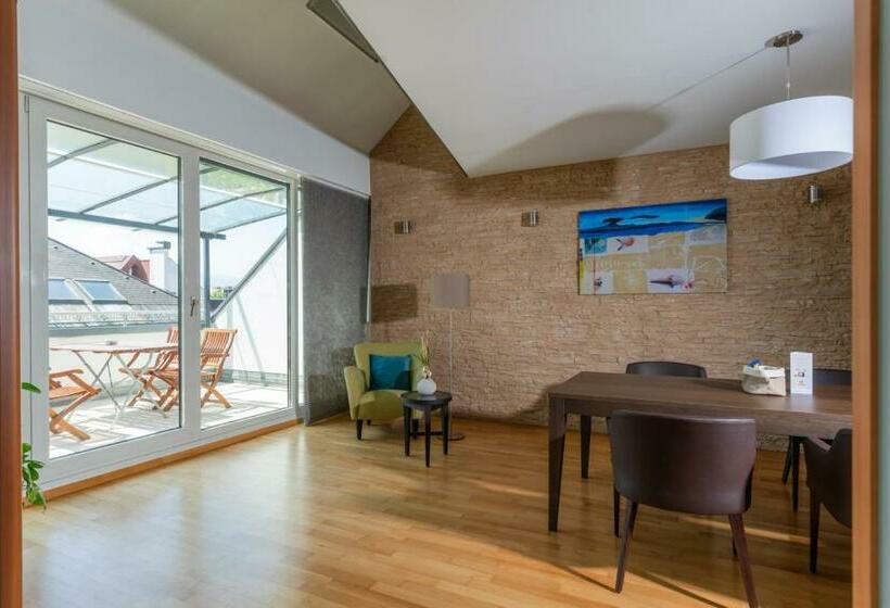 Апартаменты 1 Спальня с Террасой, Sandwirth