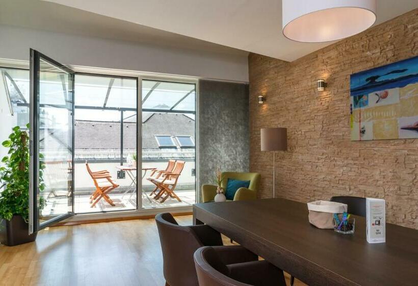 Апартаменты 1 Спальня с Террасой, Sandwirth