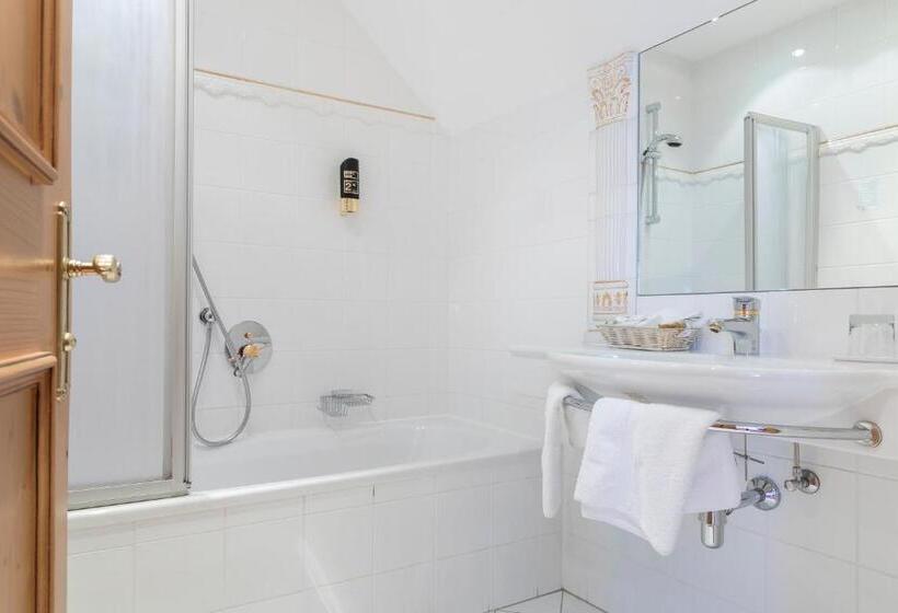 חדר דלוקס, Alte Post