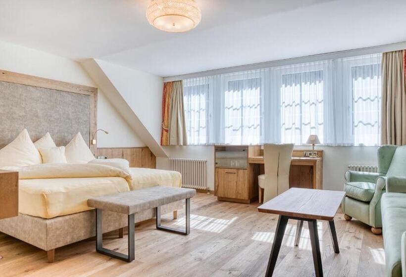 חדר דלוקס, Alte Post