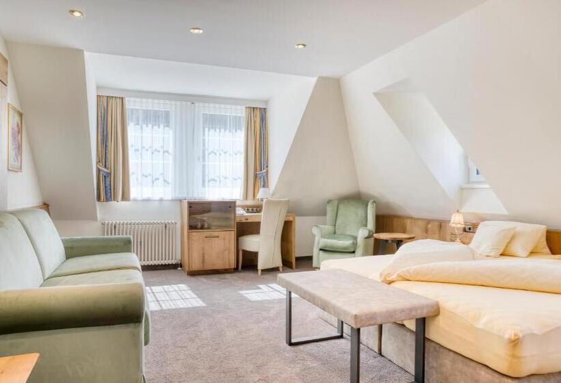 חדר דלוקס, Alte Post