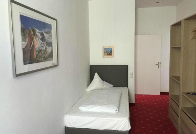 高级家庭房间, Wilder Mann