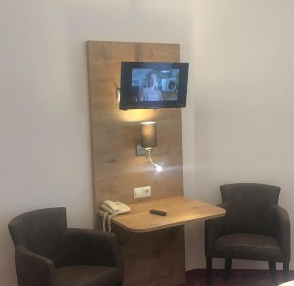 高级单人间, Wilder Mann