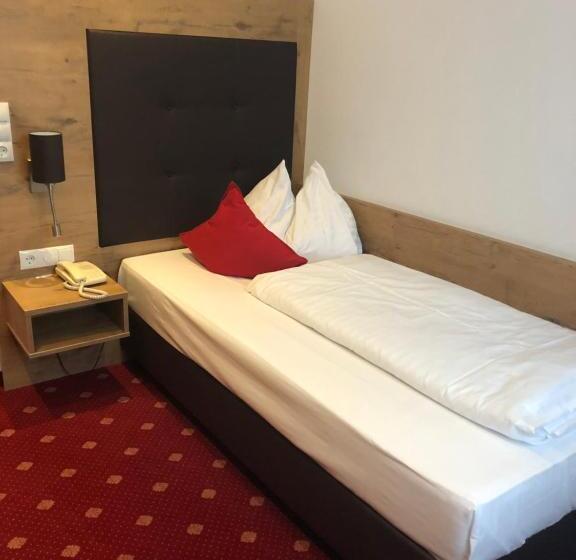 高级单人间, Wilder Mann