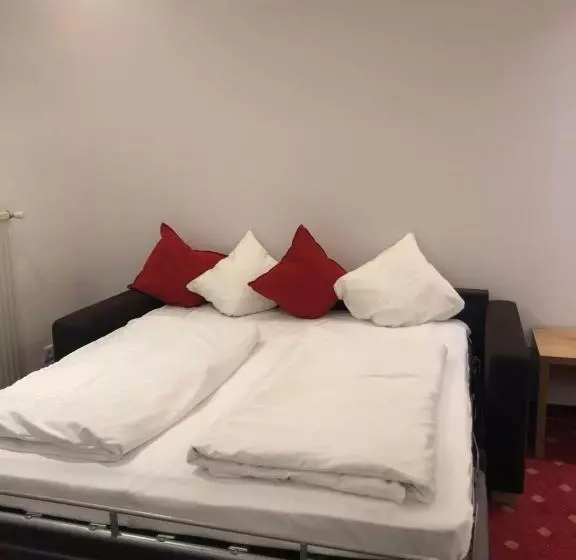 Camera Standard Letto King Accessibile ai persone con mobilità ridotta, Wilder Mann