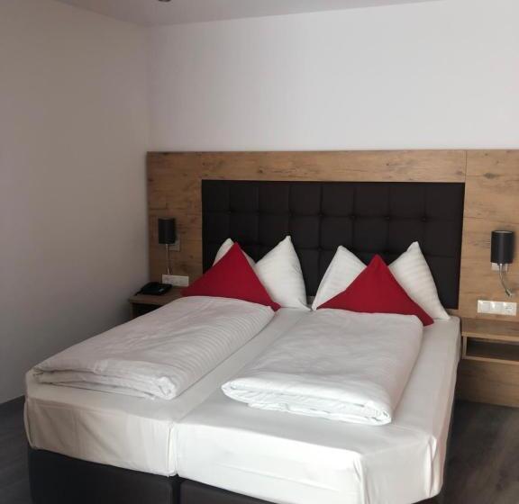 高级大房间, Wilder Mann