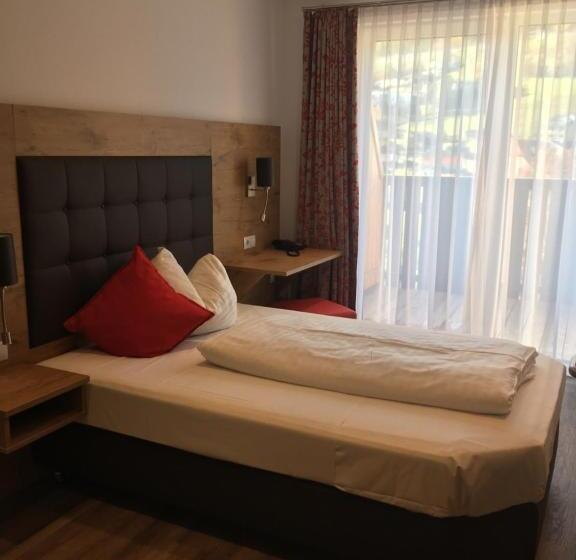 高级单人间, Wilder Mann