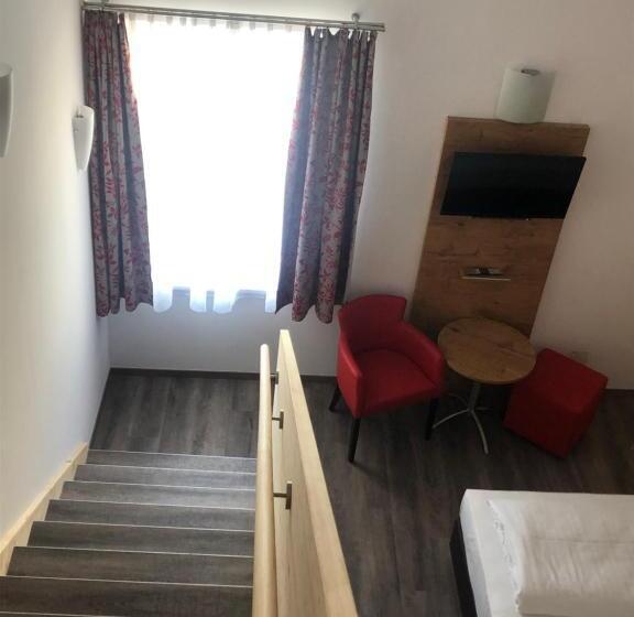 高级家庭房间, Wilder Mann