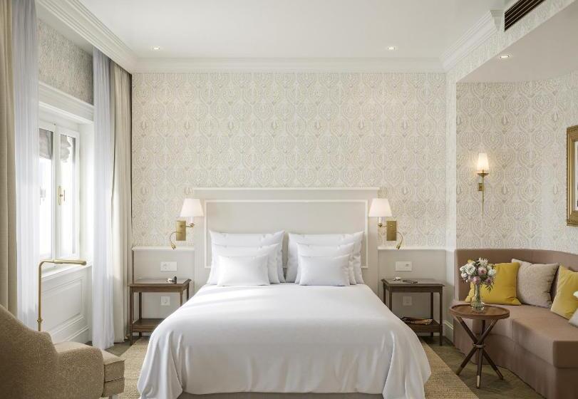 اتاق استاندارد, Zur Wiener Staatsoper