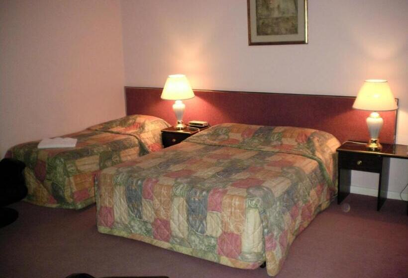 디럭스 룸, Avalon Motel