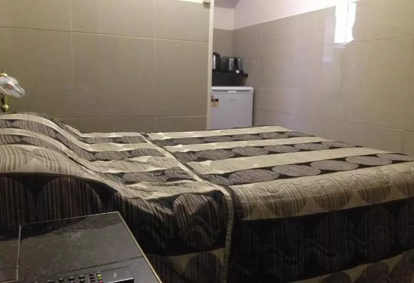Economy-huone, Avalon Motel