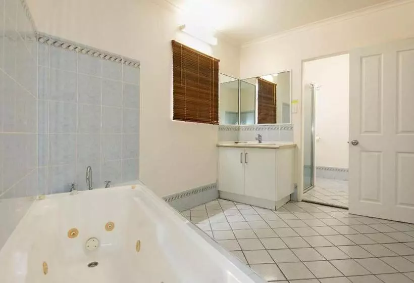 اتاق استاندارد با تخت بزرگ, Coral Sands Motel