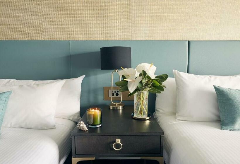 חדר סופריור נוף לבריכה, Daydream Island Resort