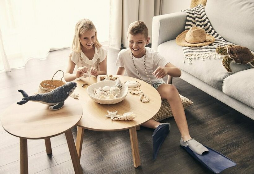 חדר סופריור נוף לבריכה, Daydream Island Resort