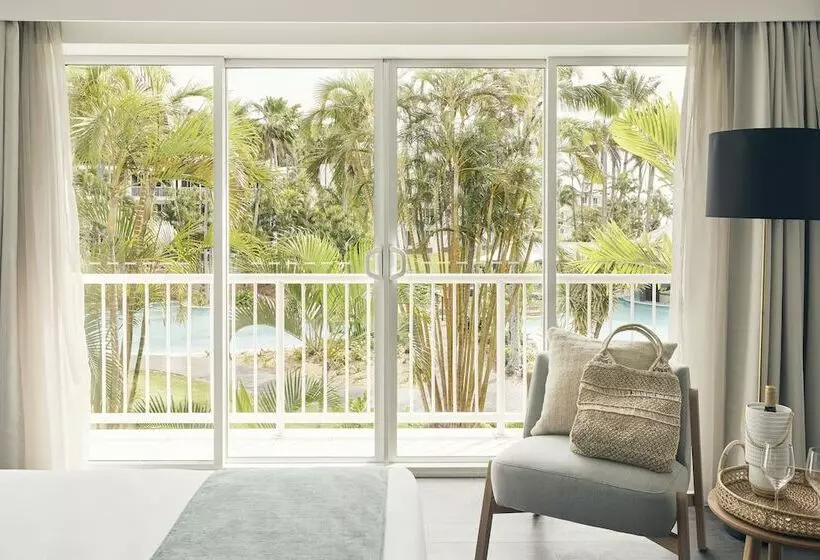 Superior-huone Allasnäkymä, Daydream Island Resort
