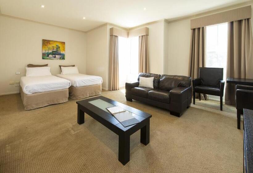 Family Suite, Beau Monde International