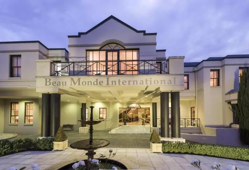 スタンダードスタジオ, Beau Monde International