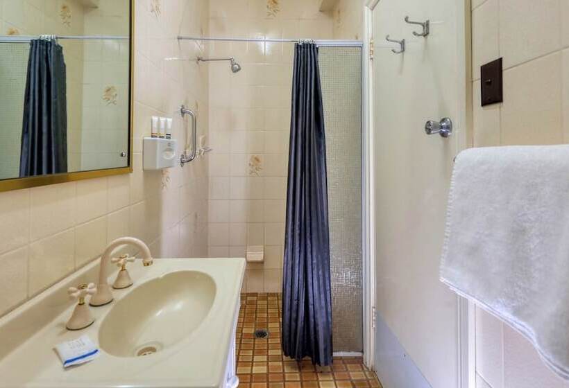 اتاق خانوادگی, Comfort Inn Crystal Broken Hill