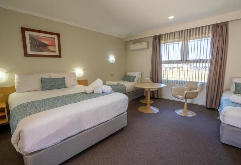 Семейный Номер, Hospitality Carnarvon, Surestay Collection By Best Western