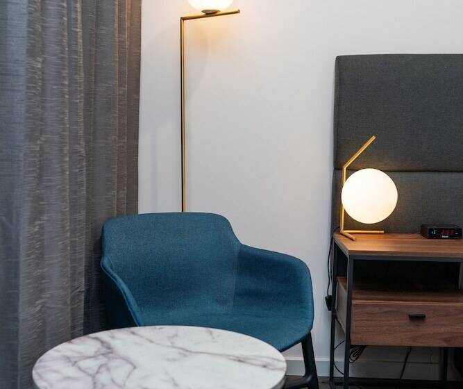 اتاق لوکس, Littomore Suites Bathurst