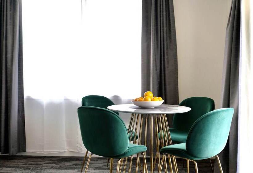 سوییت اجرایی, Littomore Suites Bathurst