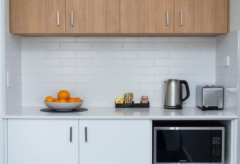 سوییت اجرایی, Littomore Suites Bathurst