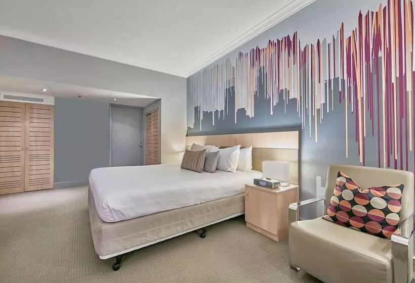 Prestij Oda, Mercure Perth