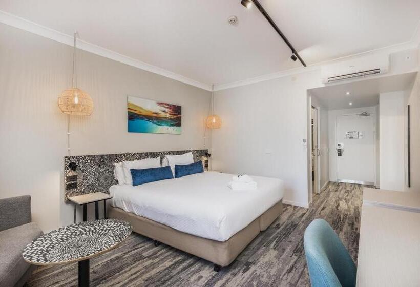 适合残疾人士使用的带超级大床的标准间, Mermaid Waters Hotel By Nightcap Plus