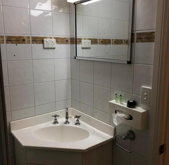 Номер Стандарт Трехместный, Overlander Motor Lodge