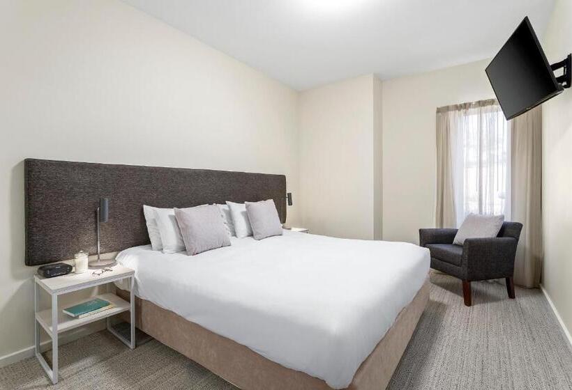 2ベッドルームのエクゼクティブアパートメント, Quest Ballarat