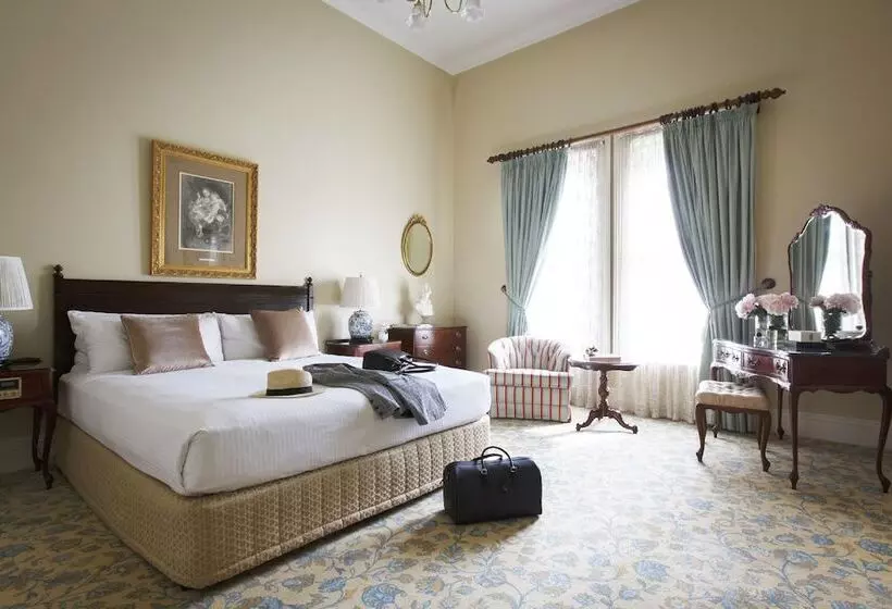 اتاق سوپریور, The Hotel Windsor