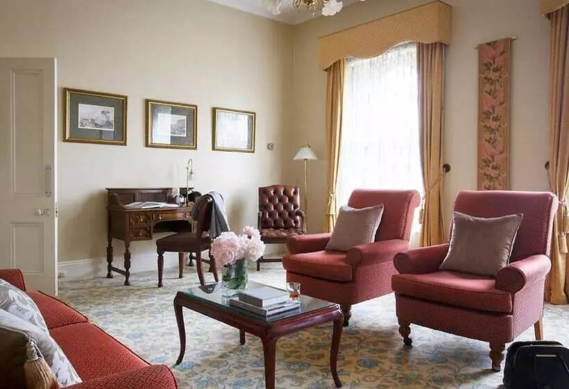 Suite, The Windsor